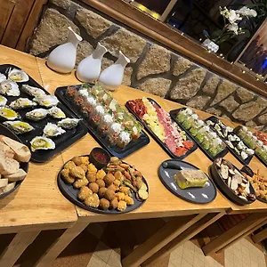 Au Feu De Bois Bar A Vin Le 1605 Hotel